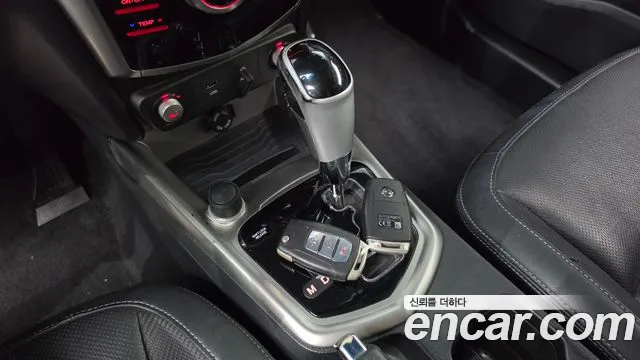 KGM Tivoli 2015 thumb 9