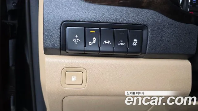 Kia Carnival 2019 thumb 12