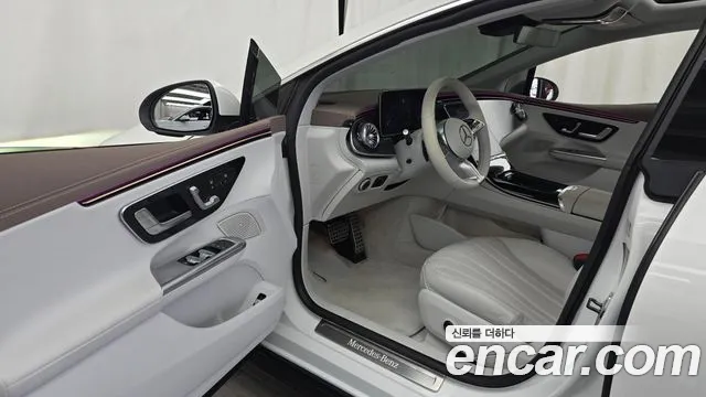 Mercedes-Benz EQE 2024 thumb 10
