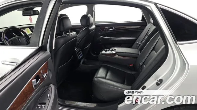 Hyundai Equus 2013 thumb 12