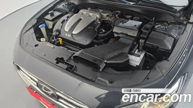 Hyundai Grandeur 2017 thumb 6