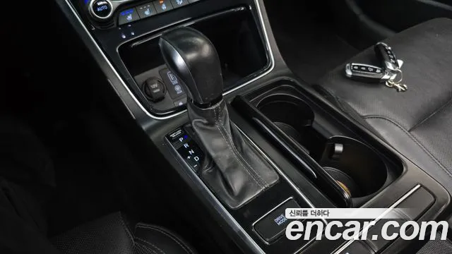 Hyundai Grandeur 2017 thumb 9