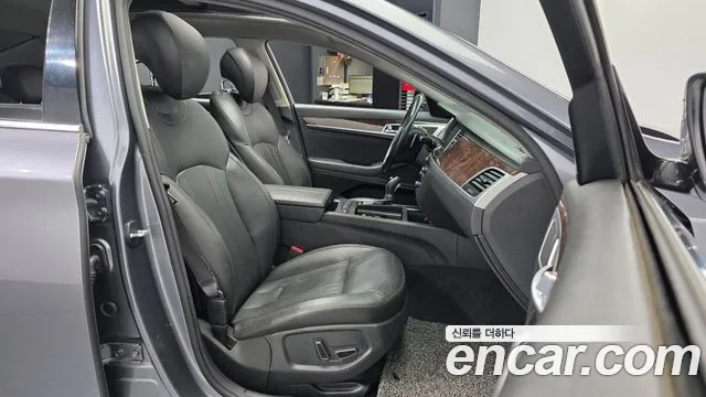 Hyundai Genesis 2015 thumb 11