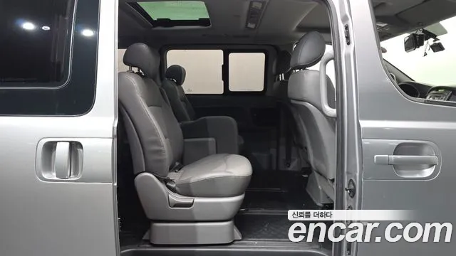 Hyundai Starex 2011 thumb 12