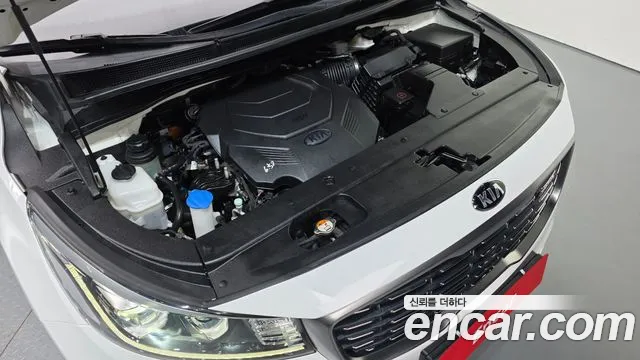 Kia Carnival 2018 thumb 6