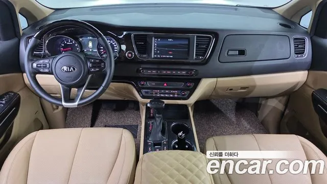 Kia Carnival 2018 thumb 7