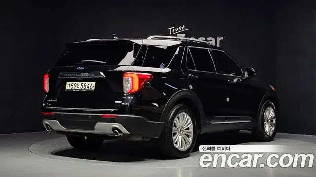Ford Explorer 2020 thumb 2