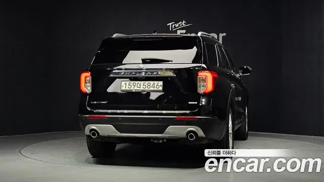 Ford Explorer 2020 thumb 4