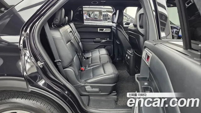 Ford Explorer 2020 thumb 12