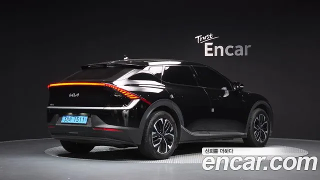 Kia EV6 2021 thumb 2