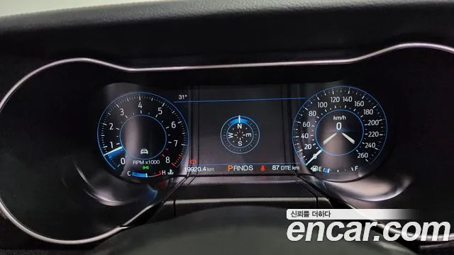 Ford Mustang Mach-E 2022 thumb 8