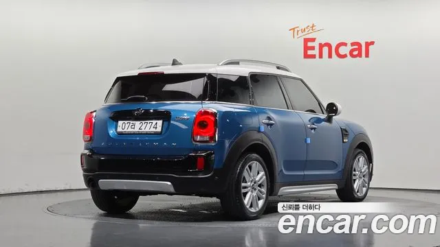 Mini Countryman 2018 thumb 2
