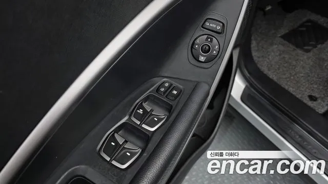 Hyundai Santa Fe 2013 thumb 11