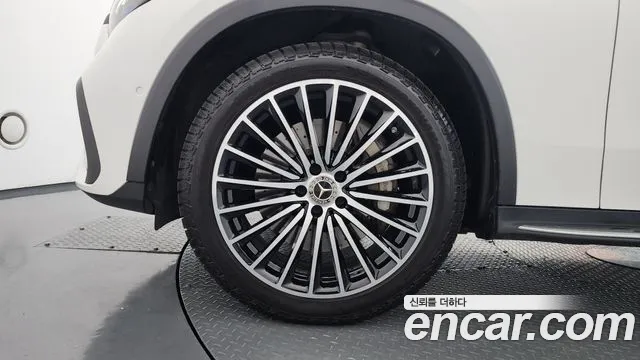 Mercedes-Benz GLC 2023 thumb 5
