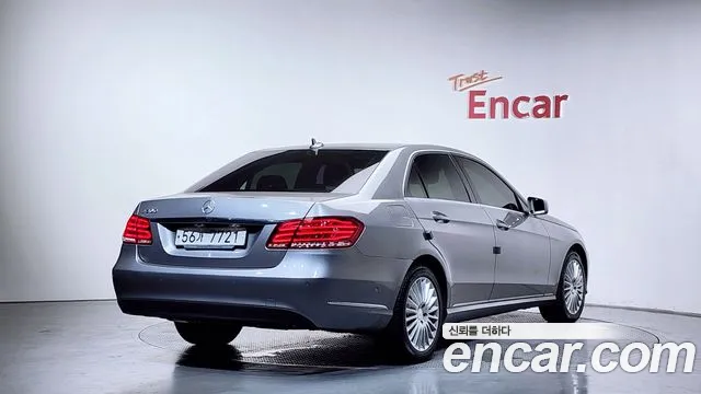 Mercedes-Benz E-Класс 2013 thumb 2