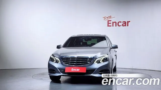 Mercedes-Benz E-Класс 2013 thumb 3
