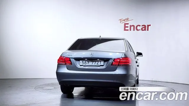 Mercedes-Benz E-Класс 2013 thumb 4