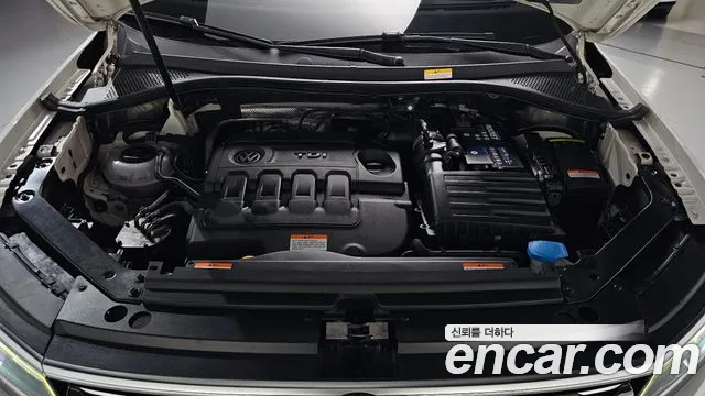 Volkswagen Tiguan 2018 thumb 5