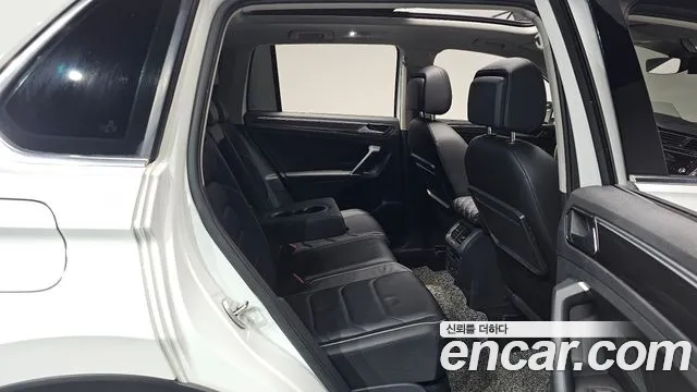 Volkswagen Tiguan 2018 thumb 10
