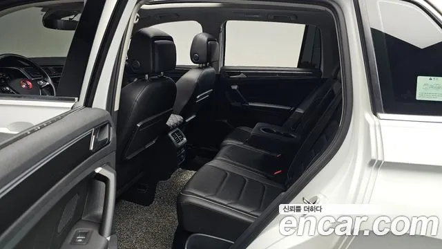 Volkswagen Tiguan 2018 thumb 11