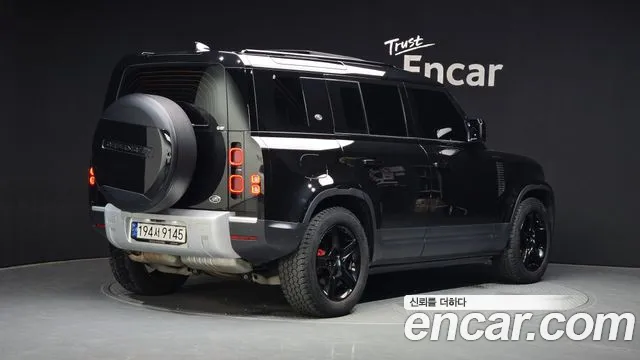 Land Rover Defender 2022 thumb 2