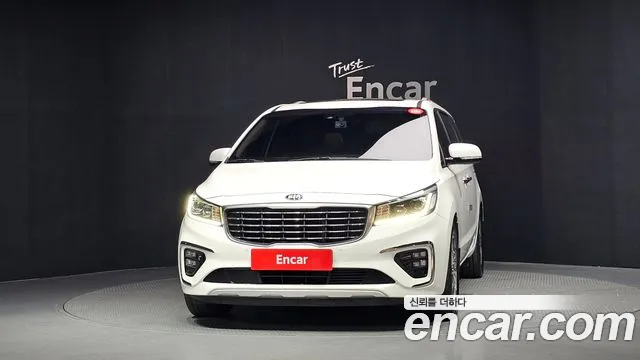 Kia Carnival 2019 thumb 3