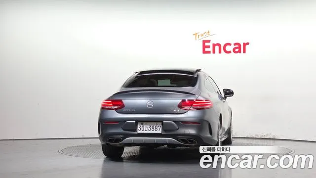 Mercedes-Benz C-Класс 2017 thumb 4