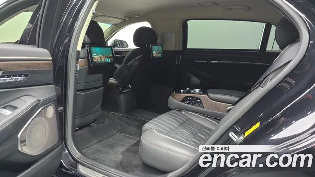 Genesis G90 2021 thumb 10