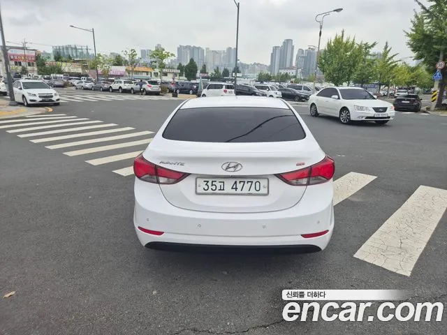 Hyundai Avante 2014 thumb 4