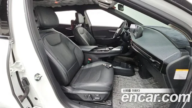 Kia EV6 2022 thumb 12