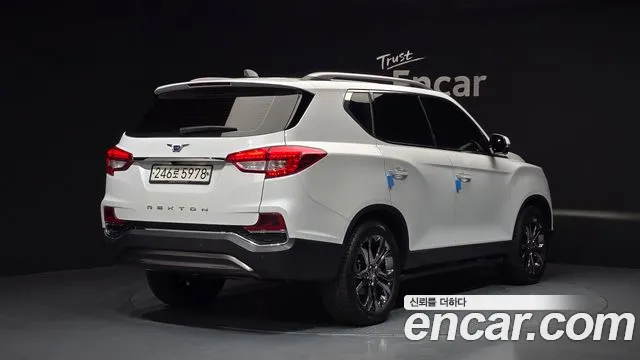 KG_Mobility_Ssangyong Rexton 2020 thumb 2