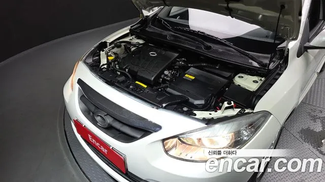 Renault SM3 2009 thumb 6