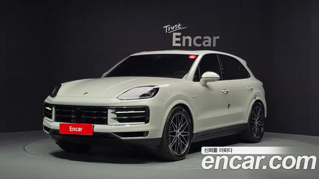 Porsche Cayenne 2024 thumb 3