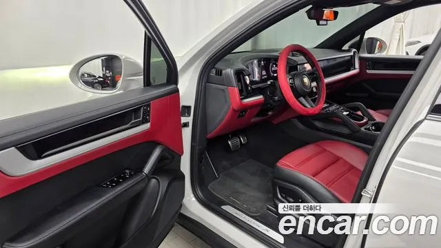 Porsche Cayenne 2024 thumb 10