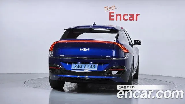 Kia EV6 2022 thumb 4