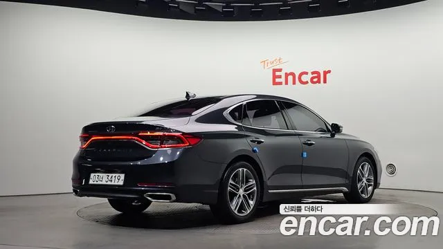 Hyundai Grandeur 2017 thumb 2