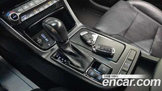Hyundai Grandeur 2017 thumb 9