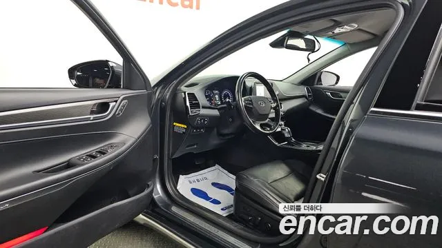 Hyundai Grandeur 2017 thumb 10