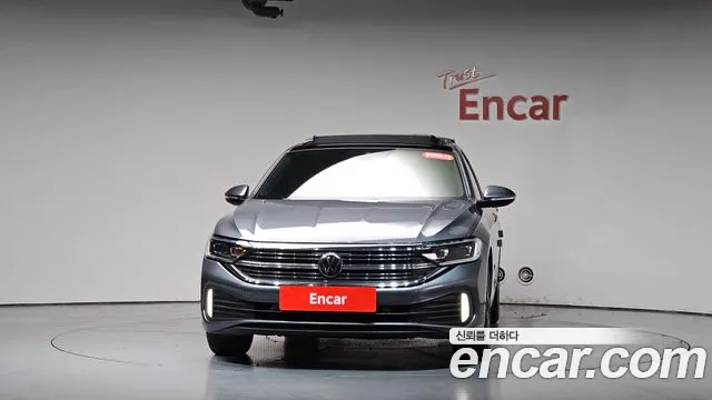 Volkswagen Jetta 2023 thumb 2