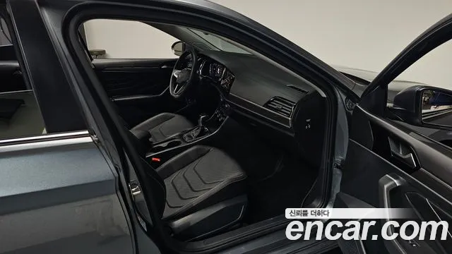 Volkswagen Jetta 2023 thumb 10