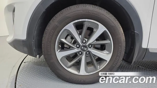 Kia Sorento 2017 thumb 5
