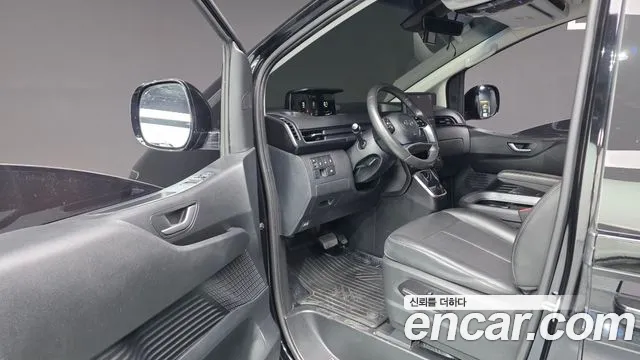 Hyundai Staria 2022 thumb 10