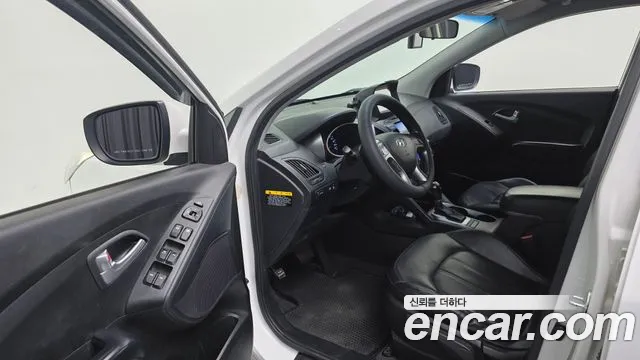 Hyundai Tucson 2013 thumb 11