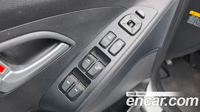 Hyundai Tucson 2013 thumb 12