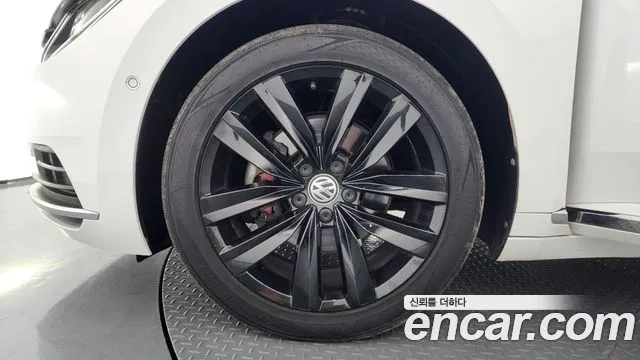Volkswagen Arteon 2019 thumb 5