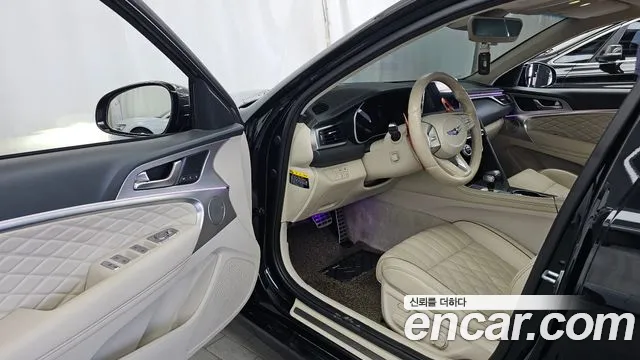 Genesis G70 2019 thumb 10