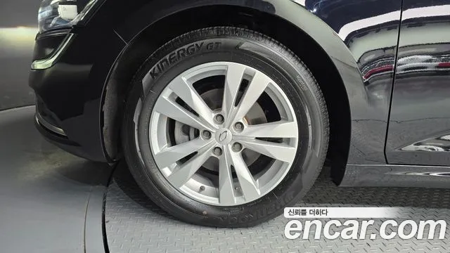 Renault Megane 2018 thumb 5