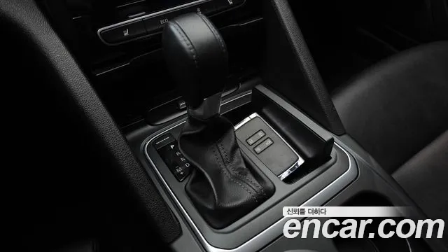 Renault Megane 2018 thumb 9