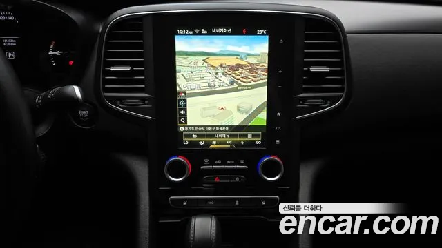Renault Megane 2018 thumb 12