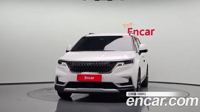 Kia Carnival 2022 thumb 2